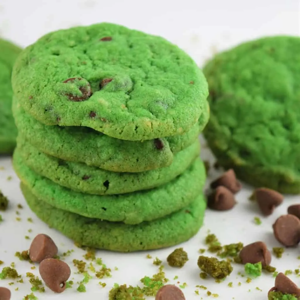 Green chocolate chip cookies