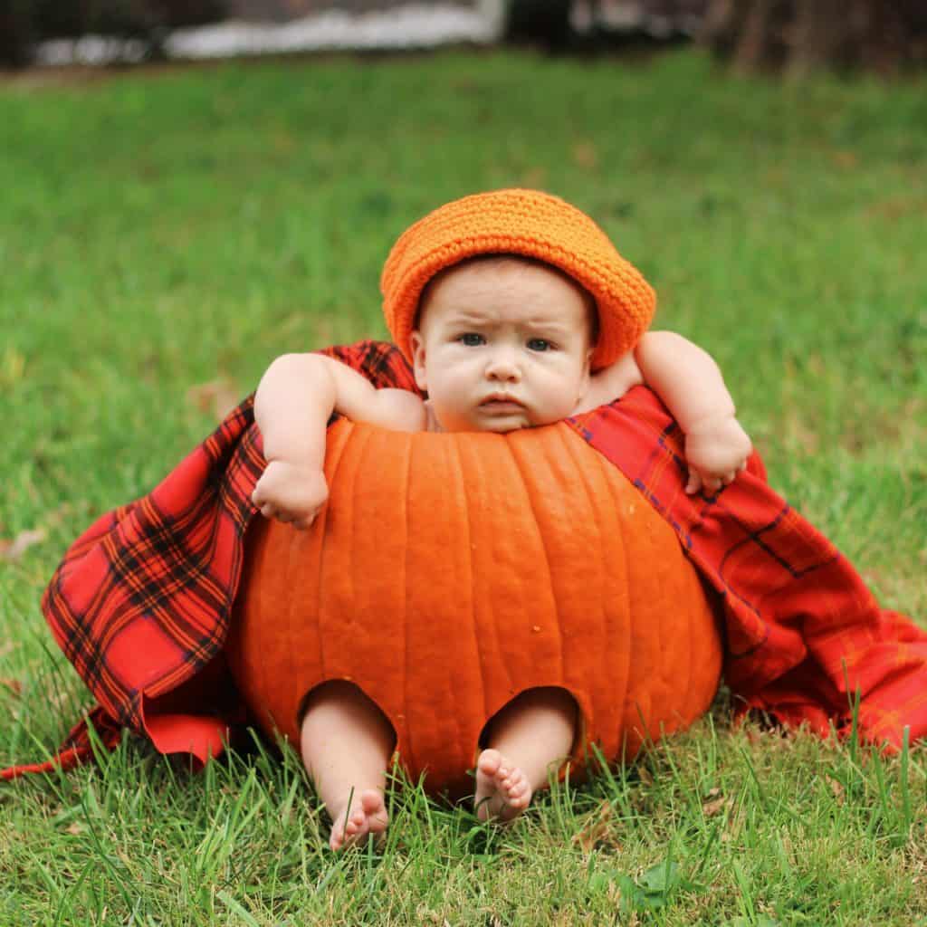 halloween photoshoot baby