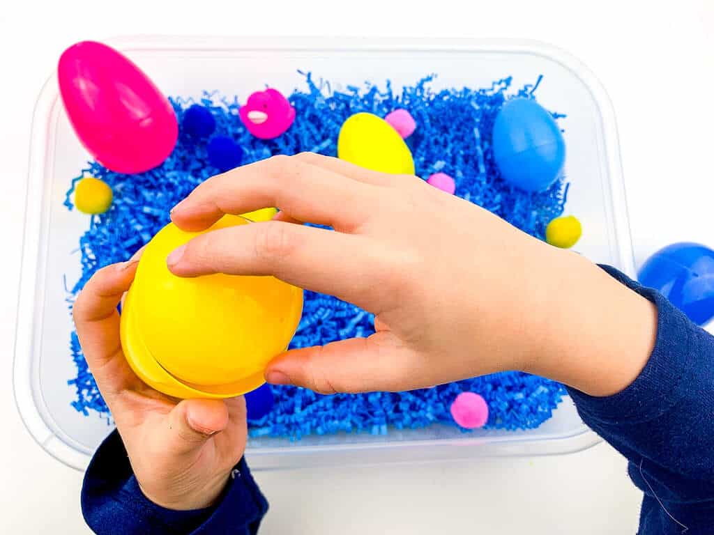 Easter Sensory Bin For Toddlers  [Color Matching ]